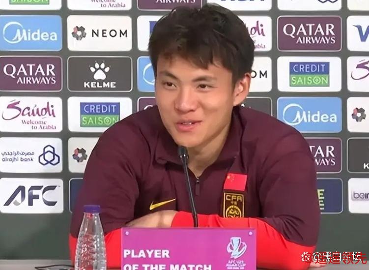 输不起？乌兹媒体炮轰李昊：太阴险！耍手段欺骗对手，球迷被他冒犯