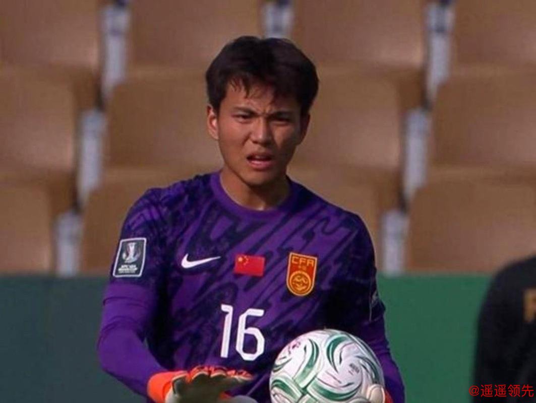 输不起？乌兹媒体炮轰李昊：太阴险！耍手段欺骗对手，球迷被他冒犯